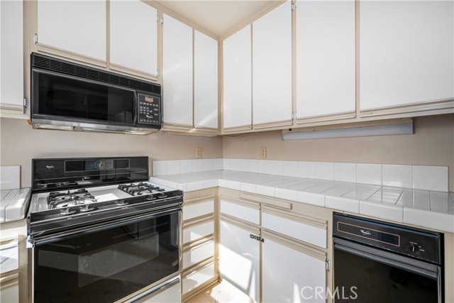 Detail Gallery Image 22 of 55 For 3605 E Anaheim #407,  Long Beach,  CA 90804 - 3 Beds | 2 Baths