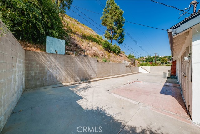 Detail Gallery Image 26 of 40 For 1251 W Crest Way, Monterey Park,  CA 91754 - 3 Beds | 2 Baths