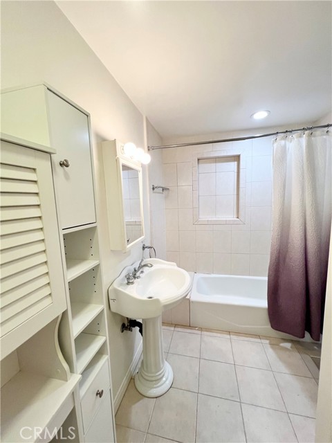 Detail Gallery Image 21 of 25 For 5539 Fairview Pl, Agoura Hills,  CA 91301 - 4 Beds | 3 Baths