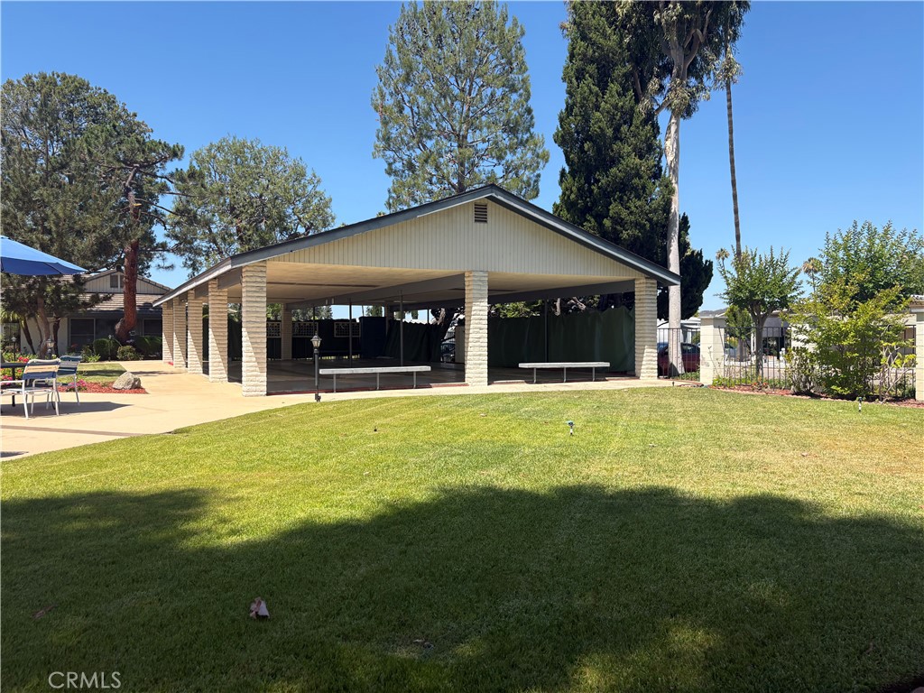 2300 Valley Parkway - photo 18