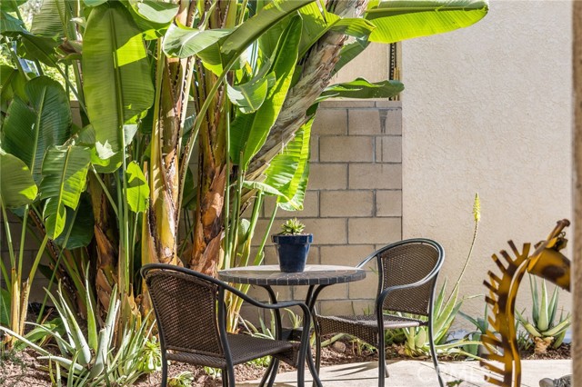 Detail Gallery Image 22 of 26 For 22 La Costa, Laguna Beach,  CA 92651 - 3 Beds | 2/1 Baths