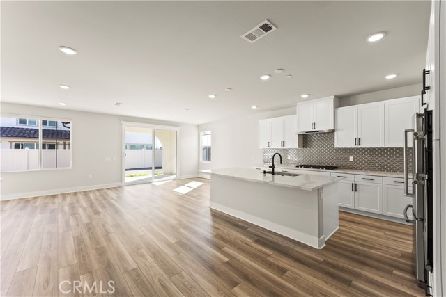 Detail Gallery Image 10 of 41 For 16717 Dara Ave, Chino,  CA 91708 - 5 Beds | 3 Baths