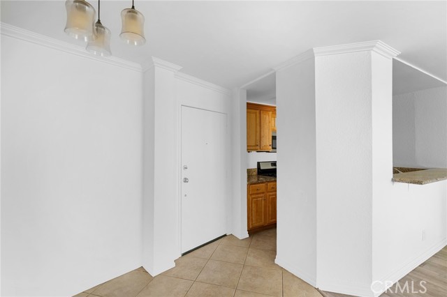 Detail Gallery Image 4 of 26 For 4401 Sepulveda Bld #107,  Sherman Oaks,  CA 91403 - 2 Beds | 2 Baths