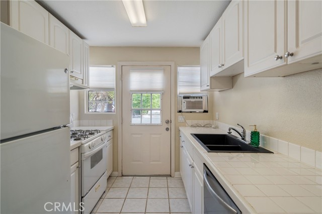 Detail Gallery Image 27 of 47 For 2707 S El Camino Real, San Clemente,  CA 92672 - 2 Beds | 2 Baths