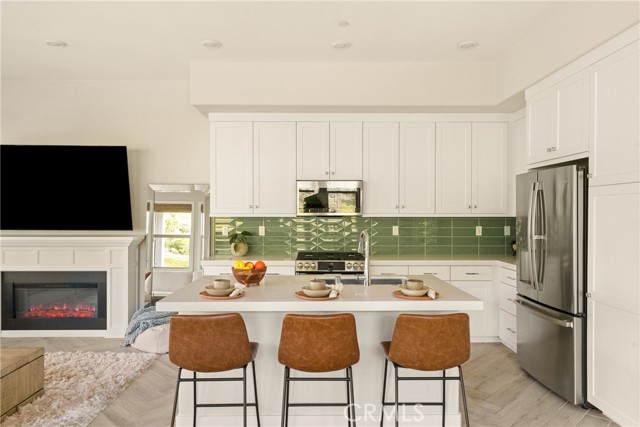 Detail Gallery Image 8 of 71 For 888 Poppy Ct, Montebello,  CA 90640 - 3 Beds | 2/1 Baths