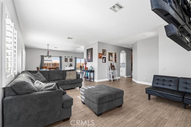 Detail Gallery Image 9 of 19 For 12385 Sumac Dr, Desert Hot Springs,  CA 92240 - 3 Beds | 2 Baths