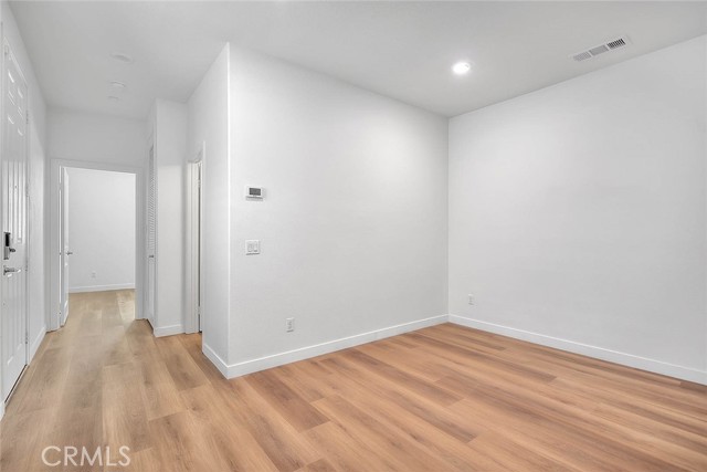 7868 Sea Salt Avenue, Fontana CA: https://media.crmls.org/medias/79051ef1-dd28-4368-b2d3-8cfa0b443f1f.jpg