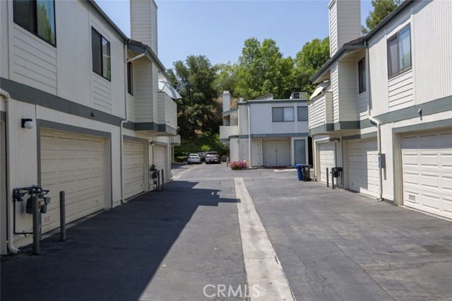 Detail Gallery Image 36 of 40 For 10504 Sunland Bld #5,  Sunland,  CA 91040 - 2 Beds | 1/1 Baths