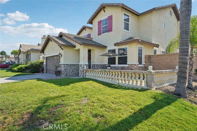 Detail Gallery Image 2 of 22 For 6953 Catawba Dr, Fontana,  CA 92336 - 4 Beds | 2/1 Baths