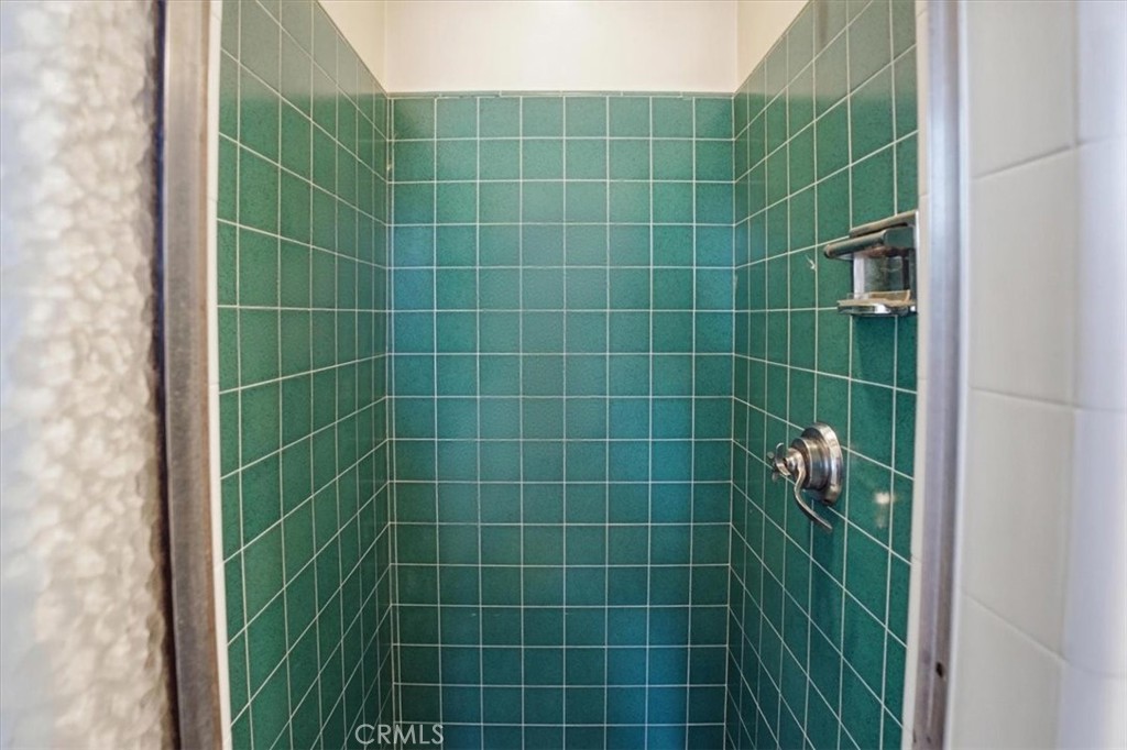 https://media.crmls.org/medias/790681b3-5140-4ad7-9c46-a6830d6436fa.jpg?preset=X-Large
