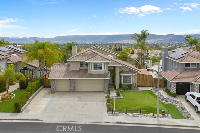 23573 Spindle Way, Murrieta CA: https://media.crmls.org/medias/790683d0-c7af-4f6e-b19a-dbf10d2d0d25.jpg