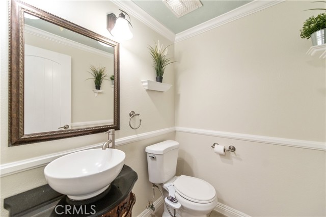 Detail Gallery Image 10 of 43 For 15305 Moulins Cir, Irvine,  CA 92604 - 4 Beds | 2/1 Baths