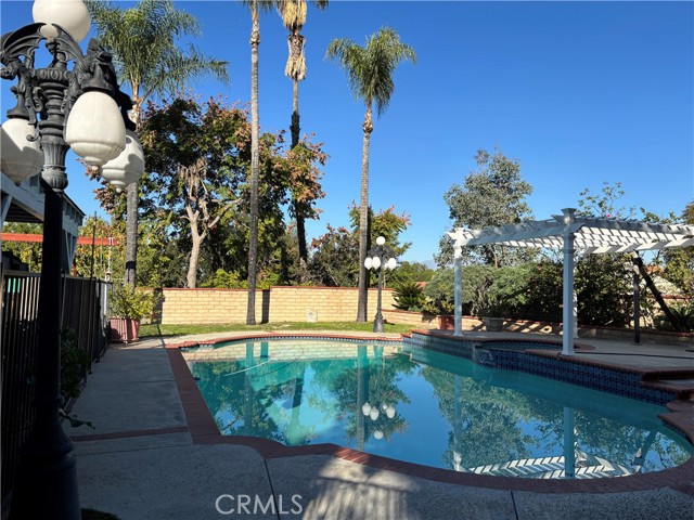 Detail Gallery Image 2 of 5 For 1854 Samara Dr, Rowland Heights,  CA 91748 - 4 Beds | 3 Baths