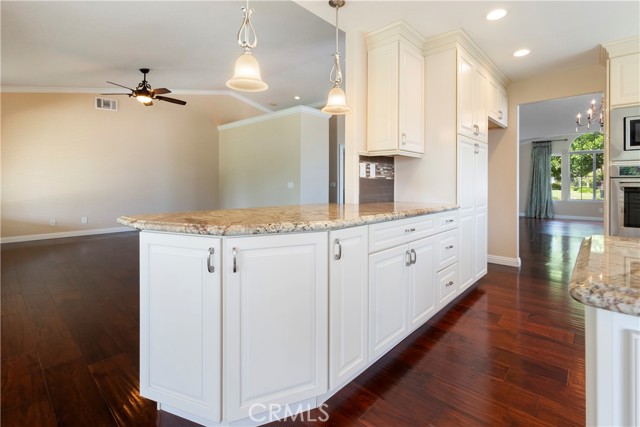 Detail Gallery Image 20 of 58 For 6717 Mission Grove Pkwy, Riverside,  CA 92506 - 4 Beds | 2 Baths