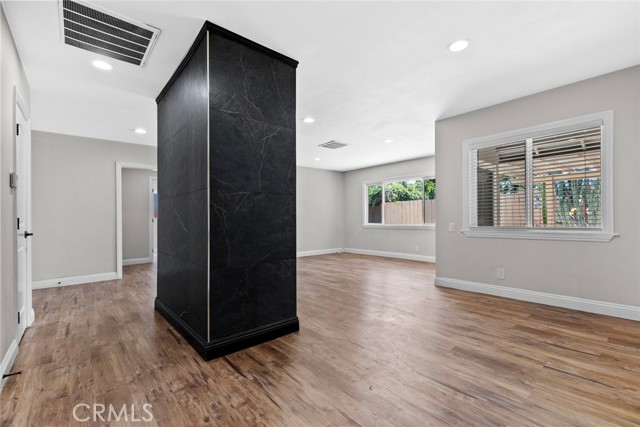 Detail Gallery Image 7 of 36 For 6711 Rhea Ave a,  Reseda,  CA 91335 - 3 Beds | 2 Baths
