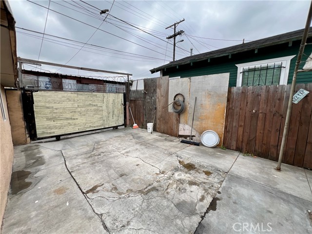 Detail Gallery Image 27 of 28 For 5852 S Olive St, Los Angeles,  CA 90003 - 4 Beds | 3 Baths