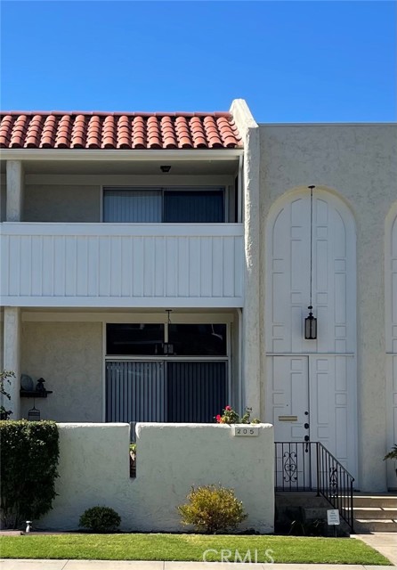 205 Valley Drive, Hermosa Beach, California 90254, 2 Bedrooms Bedrooms, ,2 BathroomsBathrooms,Residential,Sold,Valley,SB22038846