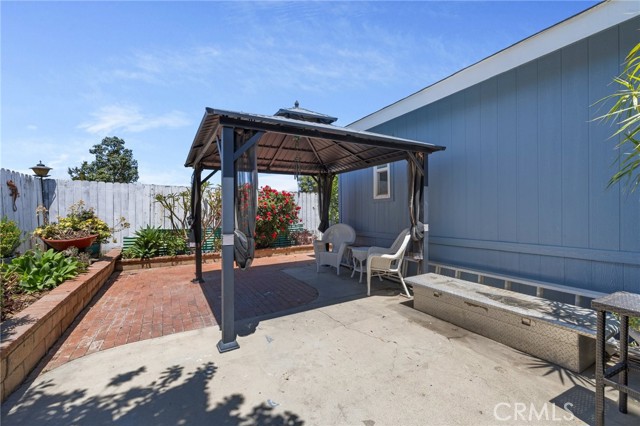 1550 Rimpau Avenue, Corona CA: https://media.crmls.org/medias/790a558d-dabb-44c9-9ced-cb702ee75fa3.jpg