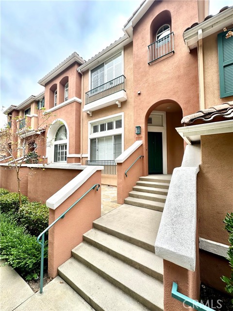 505 Marinella Aisle, Irvine CA: https://media.crmls.org/medias/790b0cdd-3629-4573-bd8e-9e5b2e3f7573.jpg