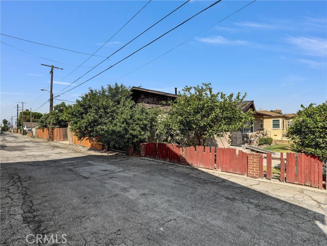Detail Gallery Image 27 of 28 For 6156 Mckinley Ave, South Gate,  CA 90280 - 4 Beds | 2 Baths