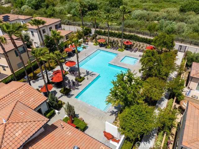 21851 Moveo Drive, Saugus CA: https://media.crmls.org/medias/790b7f76-7dcd-440b-ba31-36f92d292753.jpg