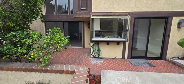 1364 Park Plaza Drive, Long Beach CA: https://media.crmls.org/medias/790c7df6-e96f-4bf9-aeb8-8f3f0fff5242.jpg