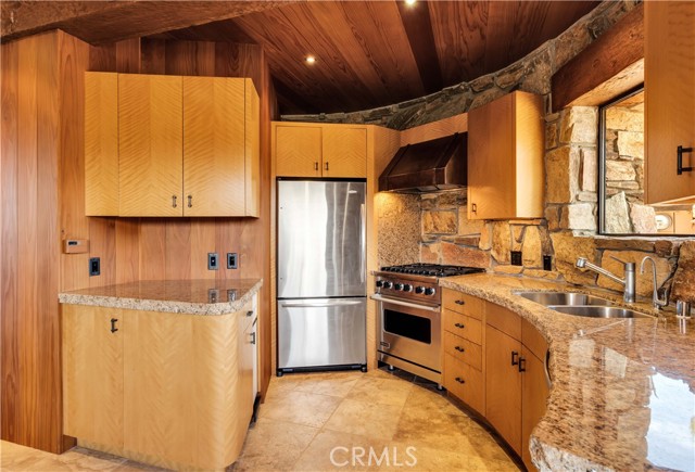 Detail Gallery Image 50 of 75 For 55290 Flying Tigers Rd, Pioneertown,  CA 92268 - 4 Beds | 3 Baths