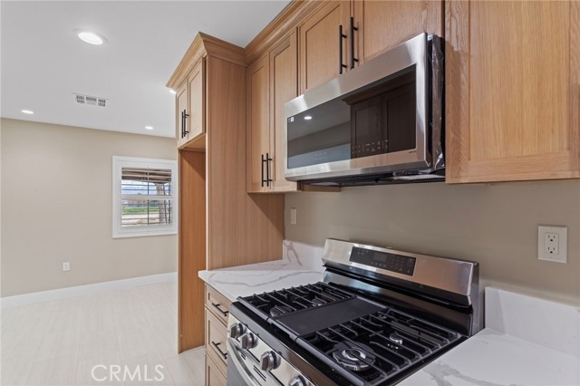 Detail Gallery Image 10 of 40 For 15591 El Centro, Hesperia,  CA 92345 - 3 Beds | 1 Baths