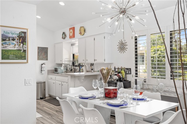 2455 Via Sonoma, Palm Springs CA: https://media.crmls.org/medias/790d6a20-45e6-450a-8fc0-1b6d6e395102.jpg