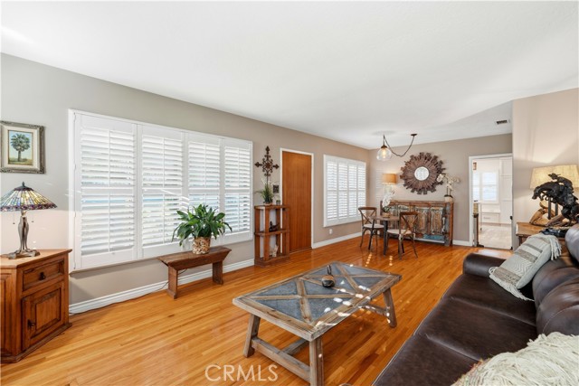 Detail Gallery Image 8 of 51 For 5320 E Pavo St, Long Beach,  CA 90808 - 3 Beds | 2 Baths