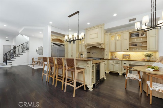 Detail Gallery Image 23 of 64 For 2516 Walnut Ave, Manhattan Beach,  CA 90266 - 5 Beds | 5/1 Baths