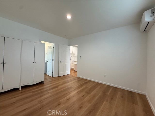 Detail Gallery Image 11 of 14 For 6440 Jumilla #1/2,  Woodland Hills,  CA 91367 - 1 Beds | 1 Baths