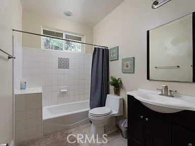 Detail Gallery Image 18 of 28 For 19 a El Cuenco, Carmel Valley,  CA 93924 - 5 Beds | 2/1 Baths