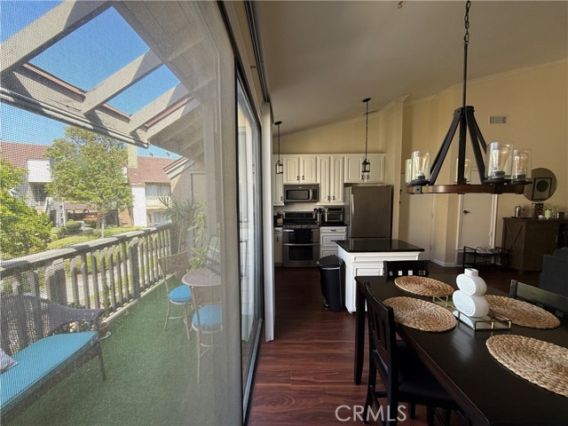 Detail Gallery Image 11 of 29 For 10591 Lakeside Dr #198,  Garden Grove,  CA 92840 - 2 Beds | 2 Baths