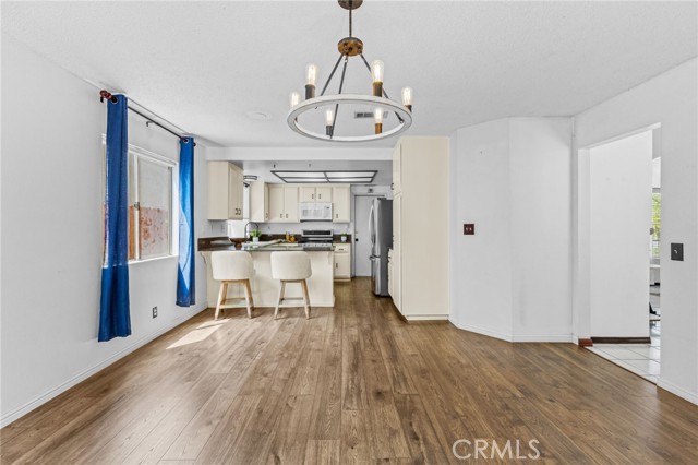 589 S Sutter Avenue, San Bernardino CA: https://media.crmls.org/medias/79103e4b-301f-4322-a0bd-ab62510e0f3d.jpg