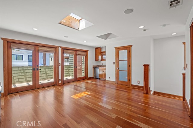 401 8th Street, Manhattan Beach CA: https://media.crmls.org/medias/7910b6c1-f345-4f85-87aa-be318fb32249.jpg