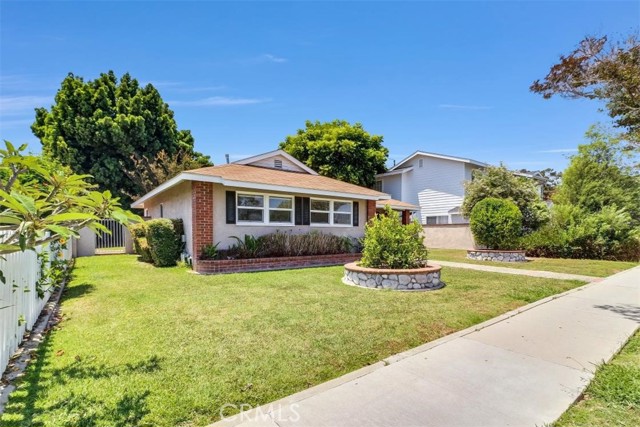 3221 Palo Verde Avenue, Long Beach, California 90808, 3 Bedrooms Bedrooms, ,1 BathroomBathrooms,Single Family Residence,For Sale,Palo Verde,OC24089812