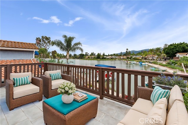 Details for 1558 Camelot Drive, Corona, CA 92882