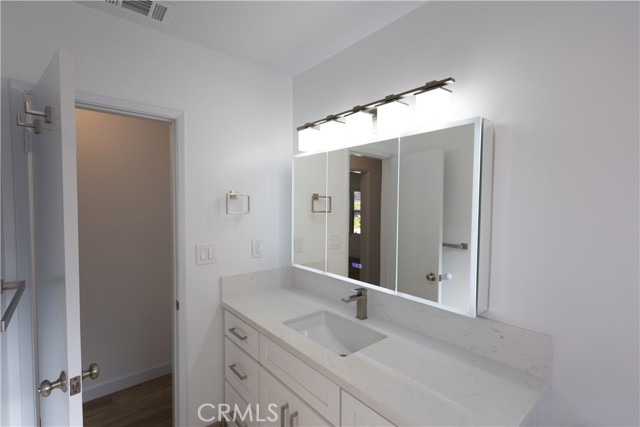 3334 Alabama Street, La Crescenta, California 91214, 3 Bedrooms Bedrooms, ,1 BathroomBathrooms,Residential Lease,For Rent,3334 Alabama Street,CRGD25156359