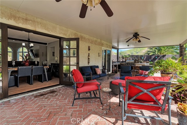 Detail Gallery Image 48 of 59 For 29857 Wistaria Valley, Canyon Country,  CA 91387 - 3 Beds | 3 Baths