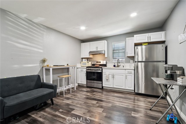 Detail Gallery Image 12 of 26 For 38465 12th St, Palmdale,  CA 93550 - 5 Beds | 4 Baths