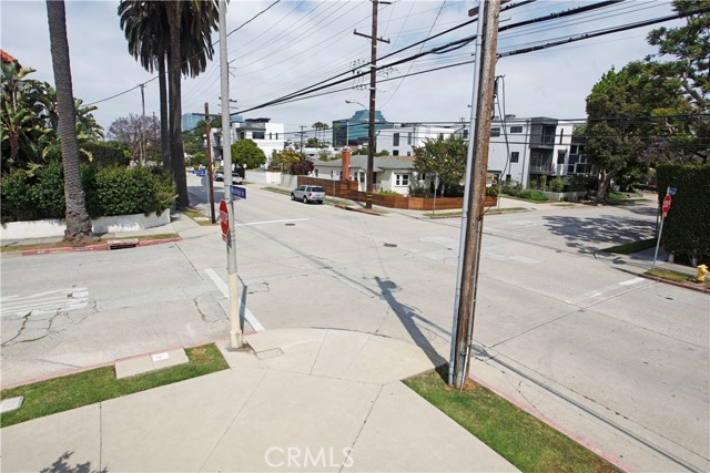 Detail Gallery Image 19 of 19 For 2053 Barry, Los Angeles,  CA 90025 - 2 Beds | 2 Baths