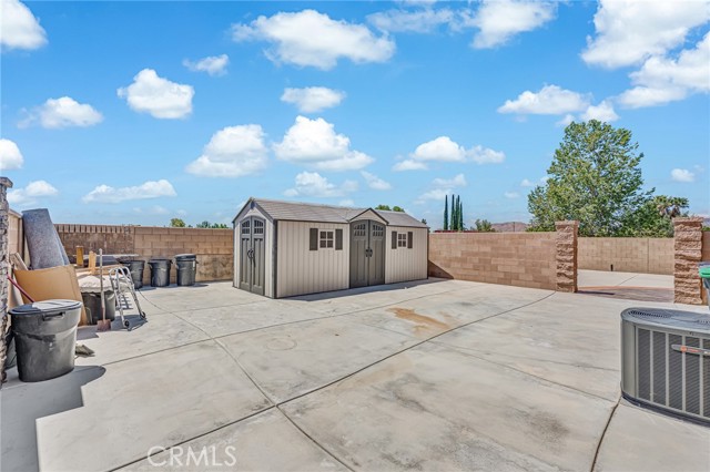 1559 Cabernet Court, San Jacinto CA: https://media.crmls.org/medias/79140665-228a-4c21-8637-d003d9a91f1c.jpg
