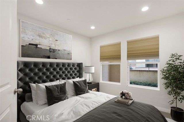 Detail Gallery Image 4 of 16 For 15331 Jasmine Ln #105,  Gardena,  CA 90249 - 4 Beds | 4 Baths