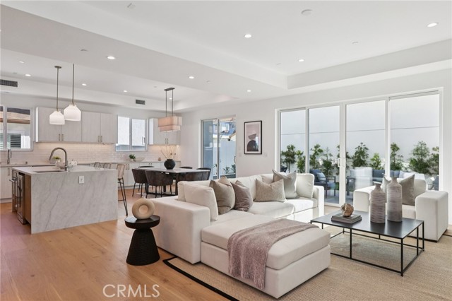 Detail Gallery Image 3 of 50 For 1914 Belmont Ln #B,  Redondo Beach,  CA 90278 - 4 Beds | 3/1 Baths