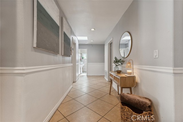 Detail Gallery Image 7 of 52 For 1118 Mabury St, Santa Ana,  CA 92701 - 4 Beds | 2 Baths