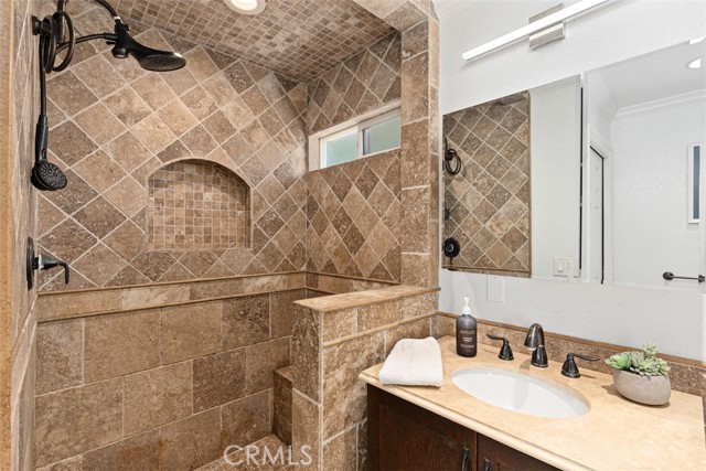 Detail Gallery Image 25 of 36 For 25226 Terreno Dr, Mission Viejo,  CA 92691 - 5 Beds | 3/1 Baths