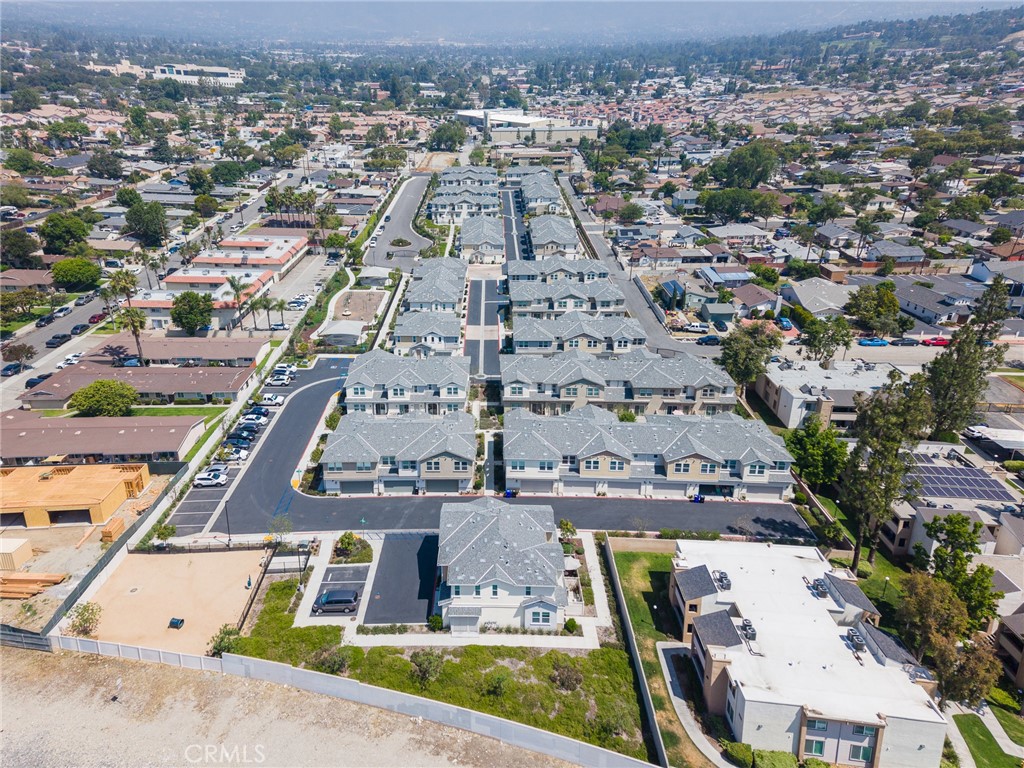 https://media.crmls.org/medias/7916de26-10b6-45df-9bea-87cb03dcfda6.jpg?preset=X-Large