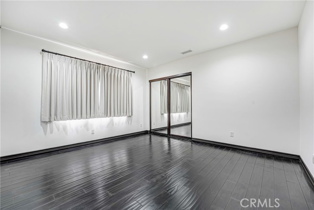 Detail Gallery Image 11 of 15 For 4529 Don Pio, Woodland Hills,  CA 91364 - 4 Beds | 2/1 Baths