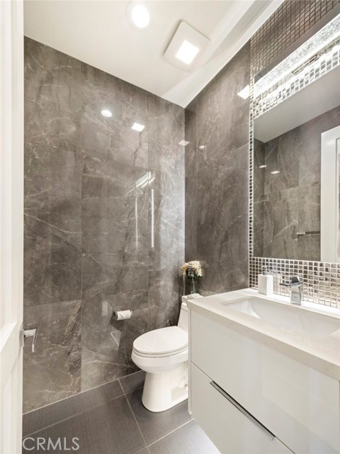 Detail Gallery Image 16 of 49 For 3111 Gardenia, Yorba Linda,  CA 92886 - 6 Beds | 7/1 Baths